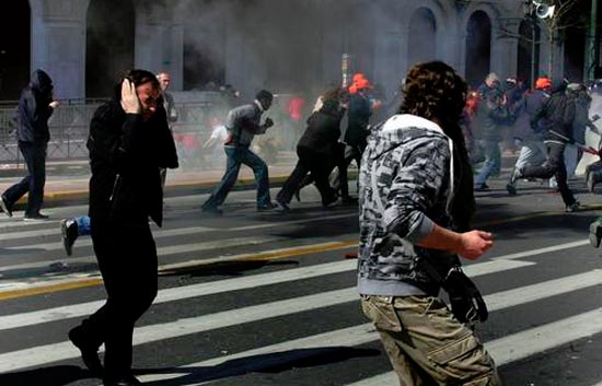 Grecia vive hoy su tercera huelga general en un mes
