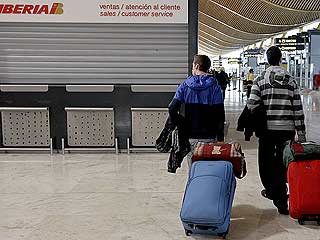 Ver v&iacute;deo  'La tercera jornada de huelga de los pilotos de Iberia se desarrolla sin incidentes'