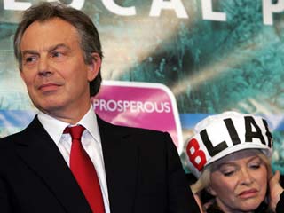 Ver v&iacute;deo  'Tercera victoria electoral de Blair, aunque pierde apoyos'