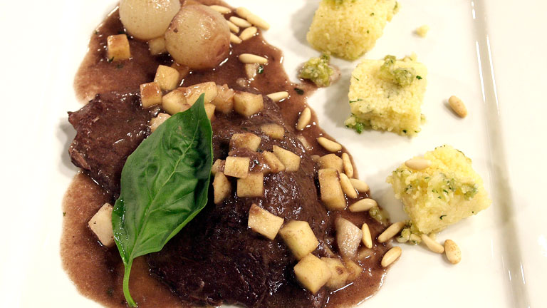 Saber Cocinar - Ternera  en salsa de frutas con &ntilde;oquis