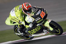 Nico Terol pisa fuerte en el GP de Qatar.