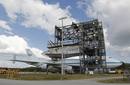 El Discovery enganch&aacute;ndose al avi&oacute;n 747 de la NASA que le transportar&aacute; al Museo Smithsonian del Aire y el Espacio, en Virginia.
