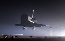 El Endeavour ha puesto punto final, con su aterrizaje nocturno en el Centro Espacial Kennedy, en Florida, a una misi&oacute;n de 14 d&iacute;as a la Estaci&oacute;n Espacial Internacional