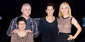 '¿Qué tienes debajo del sombrero?' '¿Qué tienes debajo del sombrero?'