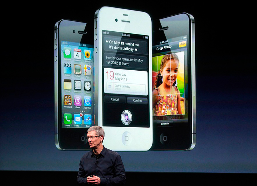 Tim Cook y el iPhone 4S