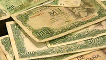 Ir al Video&nbsp;Todav&iacute;a siguen en la calle 1.600 millones de euros en pesetas