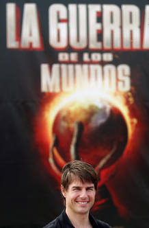US actor Cruise poses to promote his latest movie "War of the Worlds" in Madrid. US actor Cruise poses to promote his latest movie "War of the Worlds" in Madrid.