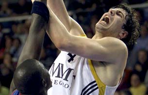 Ver v&iacute;deo  'Tomic doma al Bar&ccedil;a en el Palau'