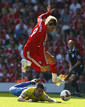 Torres destroz&oacute; el r&eacute;cord de Van Nistelrooy y se convirti&oacute; en el mejor delantero en debutar en la Premier con un total de 33 goles en toda la temporada.