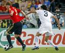 Torres frente a una torre