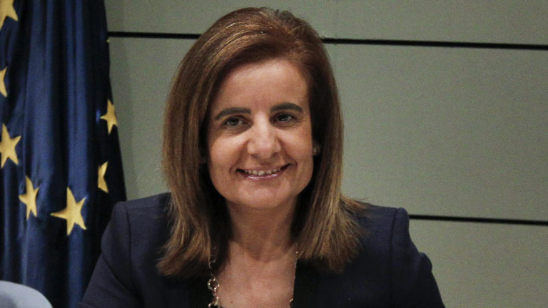 F&aacute;tima Ba&ntilde;ez ha ofrecido a las CCAA la posibilidad de suscribir convenios para que los parados que cobran prestaciones realicen trabajos sociales