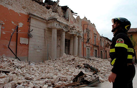 Se cumple una semana de la tragedia de L'Aquila
