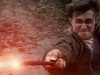 Ver v&iacute;deo  'Tr&aacute;iler final de 'Harry Potter y las reliquias de la muerte (Parte 2)''