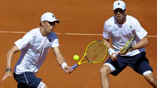Ver v&iacute;deo  'Los tres mejores puntos del partido Granollers - L&oacute;pez vs Bryan -Bryan'