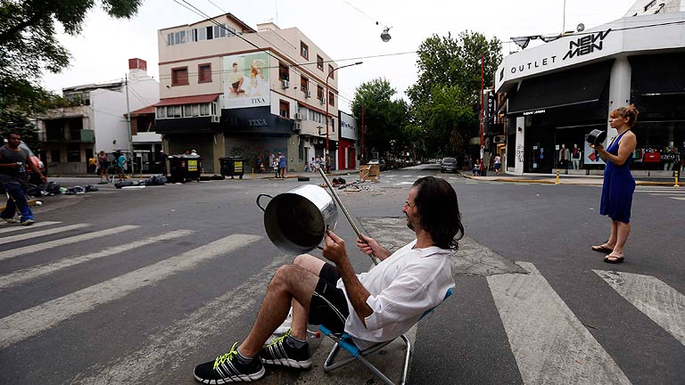 Tres muertos por la peor ola de calor que sufre Argentina en 43 años 