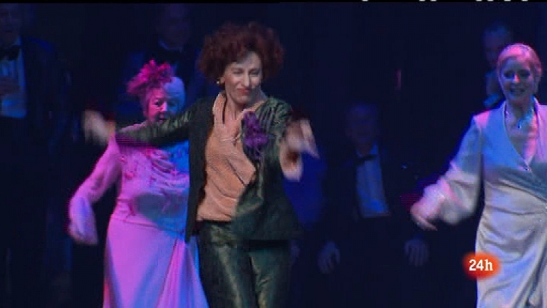 Cr&oacute;nicas - La tribu de "Follies"