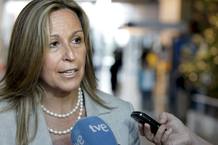 La ministra de Sanidad atiende a los medios en J&ouml;nk&ouml;ping, Suecia.