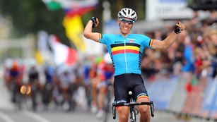 Ver v&iacute;deo  'Triunfo de Gilbert en el mundial de ciclismo 2012'