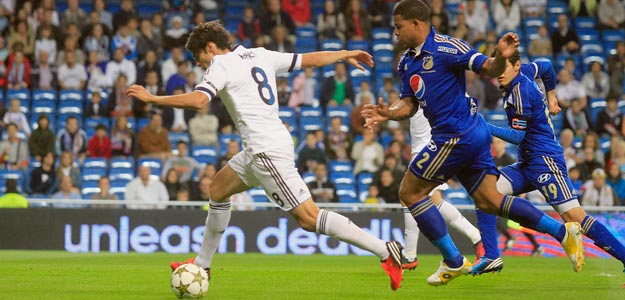TROFEO SANTIAGO BERNABEU REAL MADRID VS MILLONARIOS TROFEO SANTIAGO BERNABEU REAL MADRID VS MILLONARIOS