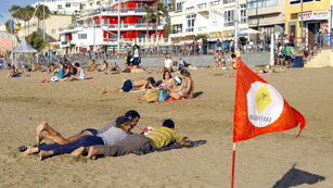 Ver v&iacute;deo  'El turismo nota la crisis en Semana Santa'