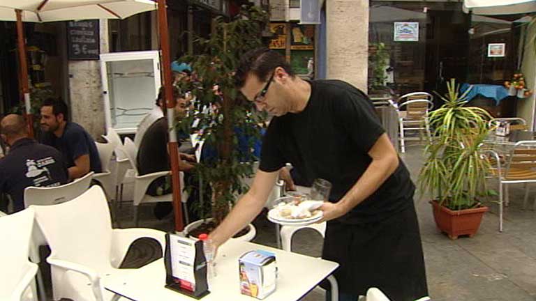 El empleo en el sector tur&iacute;stico es ocho puntos menor que la media espa&ntilde;ola