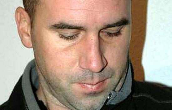 Txeroki, el jefe de ETA, espera para comparecer ante el juez