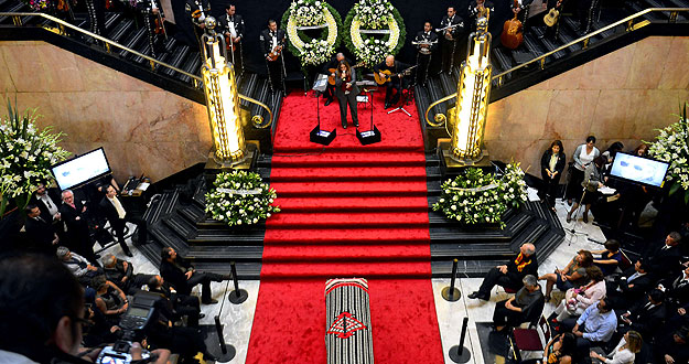 &Uacute;ltimo adi&oacute;s a Chavela Vargas en el Palacio de Bellas Artes de M&eacute;xico