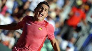 Ver v&iacute;deo  'El &uacute;ltimo juego del partido Almagro-Isner de Copa Davis'