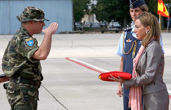 Regresan a Espa&ntilde;a los &uacute;ltimos militares de Kosovo
