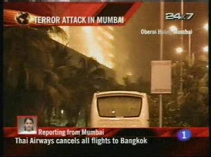 Ver v&iacute;deo  'Una cadena de ataques deja decenas de muertos en Bombay'