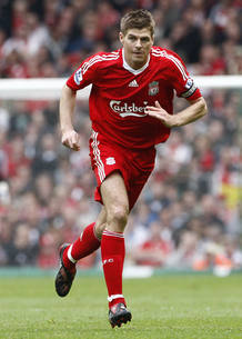 Es uno de los mejores centrocampistas del mundo y un auténtico ídolo en Anfield. Es uno de los mejores centrocampistas del mundo y un auténtico ídolo en Anfield.