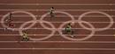 Vista a&eacute;rea de la carrera de 200 metros en la que Bolt ha vuelto a hacer historia.