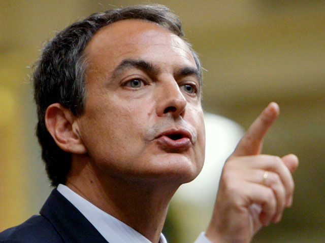 Zapatero: 'Ni que usted estuviera para echar cohetes seg&uacute;n las encuestas'