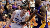 Ir al Video&nbsp;Valencia Basket 93-86 Blancos de Rueda Valladolid