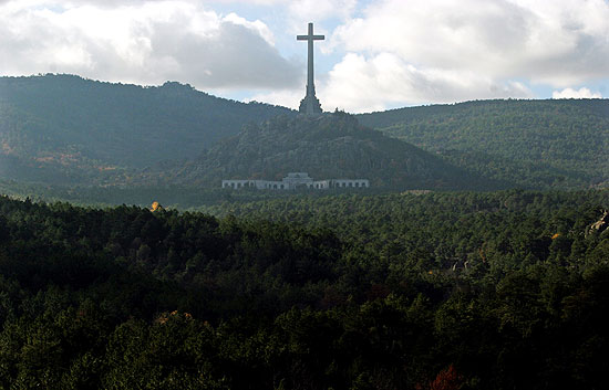 Valle de los Ca&iacute;dos 50 aniversario: La Cruz