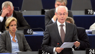 Ver v&iacute;deo  'Van Rompuy: se podr&iacute;a recapitalizar algunos bancos antes de que nazca el supervisor europeo'
