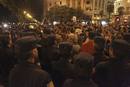 VARIOS CIENTOS DE FUNCIONARIOS PROTESTAN POR LOS RECORTES CERCA DEL CONGRESO