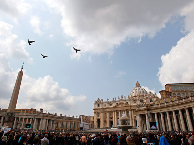 El Vaticano pide a los obispos que denuncien los casos de pederastia a las autoridades civiles