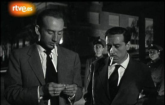 L&oacute;pez V&aacute;zquez, en '091 polic&iacute;a al habla'
