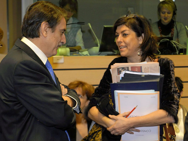 Los Veintisiete rechazan la baja por maternidad de 20 semanas propuesta por la Euroc&aacute;mara
