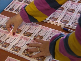 Ver v&iacute;deo  'Las ventas de loter&iacute;a del Ni&ntilde;o casi se han duplicado en Gra&ntilde;&eacute;n'