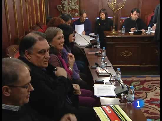 El ayuntamiento de Vic pospone la aplicaci&oacute;n de la norma que rechaza empadronar a los inmigrantes sin papeles
