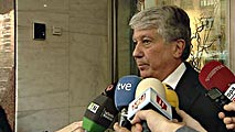 Ir al Video&nbsp;El vicepresidente de la CEOE, Arturo Fern&aacute;ndez, asegura que no dimitir&aacute; pese a ser acusado de pagos irregulares en sus empresas