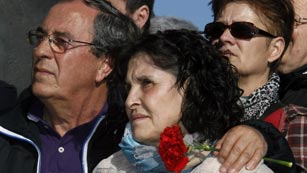 Ver v&iacute;deo  'Las v&iacute;ctimas del 11M celebran por separado los actos de homenaje'