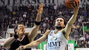 Ver v&iacute;deo  'Victoria insuficiente del Madrid de baloncesto en Siena'