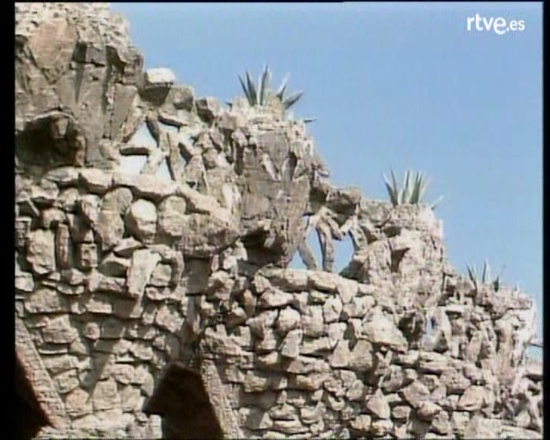 Gaudi i la musica - Violoncel i violi al Parc G&uuml;ell