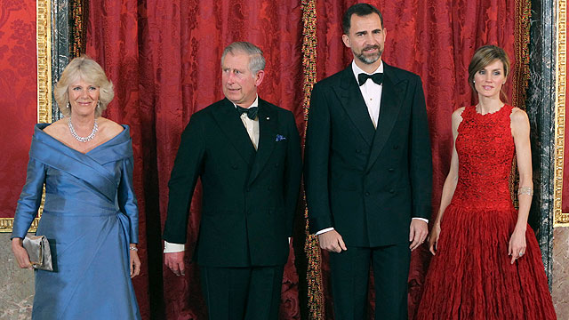 El Pr&iacute;ncipe defiende ante Carlos de Inglaterra  avanzar en la soluci&oacute;n del contencioso de Gibraltar