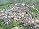 Vista a&eacute;rea de Onna, seriamente da&ntilde;ada por el terremoto.