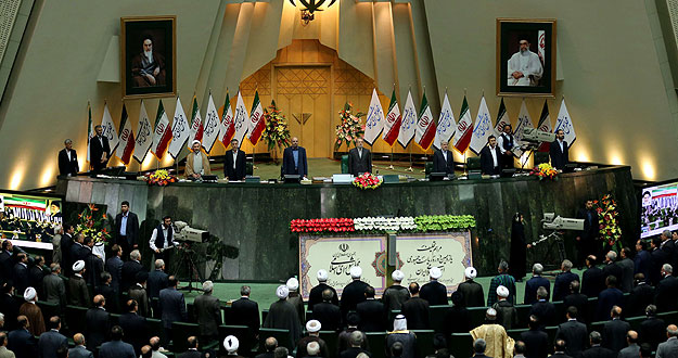 Vista general del parlamento en Teherán, en Irán, durante la toma de posesión del nuevo presidente Hasan Rowhani el pasado 4 de agosto de 2013.