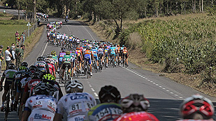 Ver v&iacute;deo  'La Vuelta llega al fin de semana decisivo'